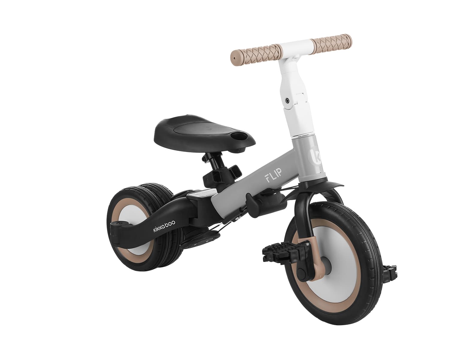 תלת אופן Flip אפור בתצורת אופני איזון עם גלגלים אחוריים צמודים ודוושות.